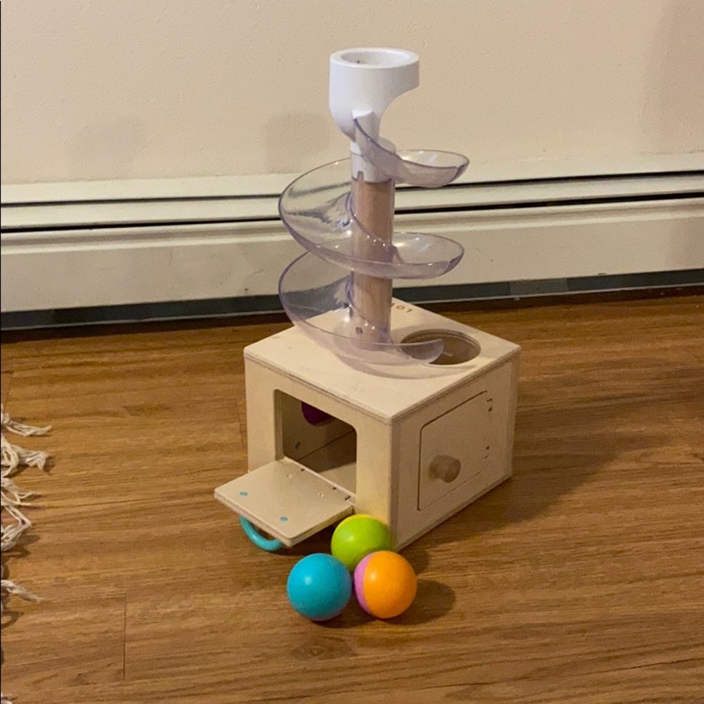 Lovevery Ball Run with 3 Balls